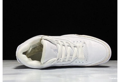 Hyperoad RETRO AIR 3 WHITE TRIPLE JORDAN 0730